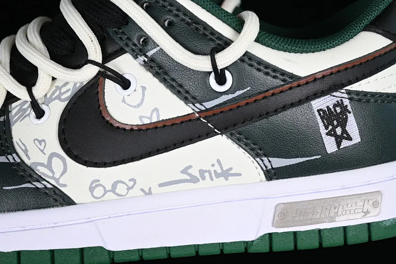 All Categories Nk SB Dunk Series Nk SB Dunk Low Low-top Sneakers Nk Dunk Low Panda Prank Slide Track Crack Skater SB Strap Low-top Casual Sneakers DD1391-300
